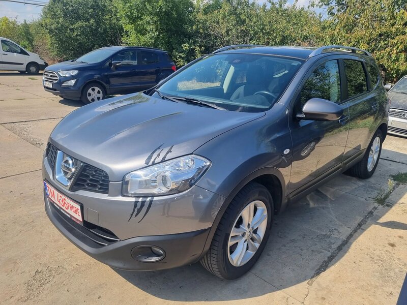 Nissan Qashqai+2